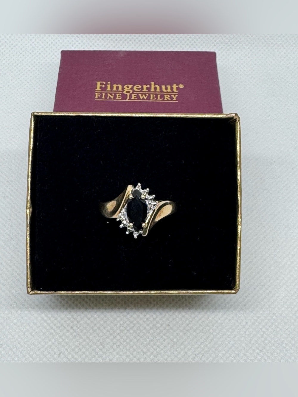 Vintage 10K Yellow Gold Black Onyx Ring Size 8